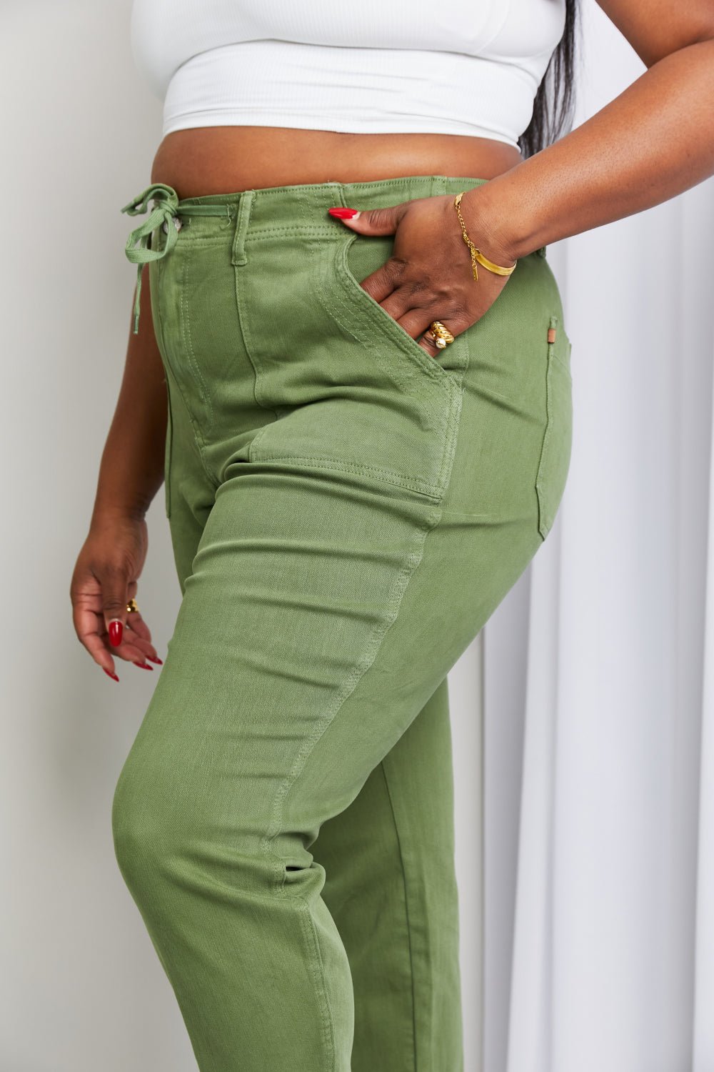 Women Jeans Relaxed Drawstring Waist Jeans – Olive | Judy Blue casual outfit boutique fashion - BespokeX Wear