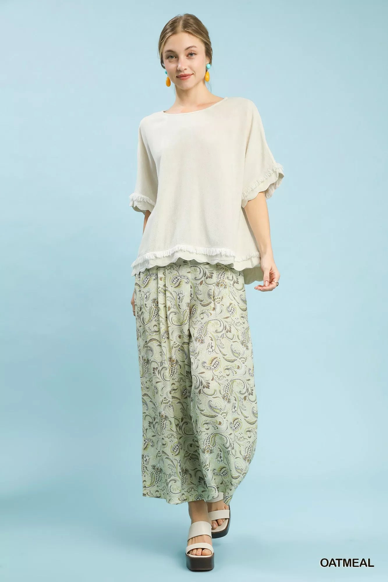 Women Linen Tops Linen Breeze Scallop Hem Top – Relaxed Summer Essential casual outfit boutique fashion - BespokeX Wear