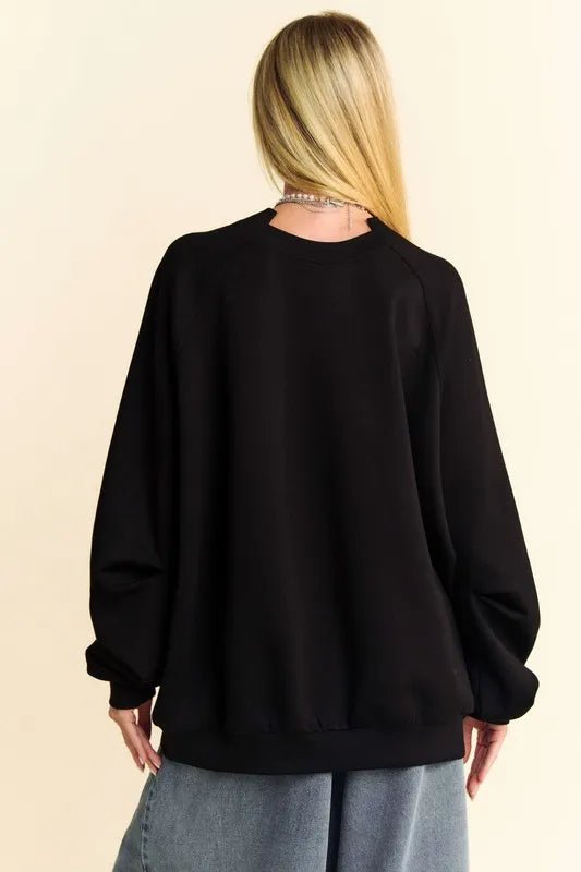 Women Sweatshirt Relaxed Raglan Sleeve Sweatshirt – Classic Black casual outfit boutique fashion - BespokeX Wear